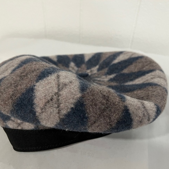 3/$25🎈Wool mix color block argyle beret hat - Picture 4 of 5